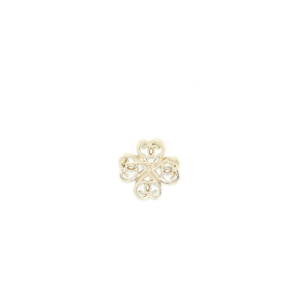 Chanel CC Logo Heart Clover Brooch Light Gold Tone