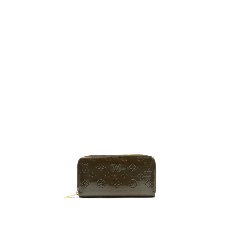 Louis Vuitton Zippy Wallet in Patent Leather Brown
