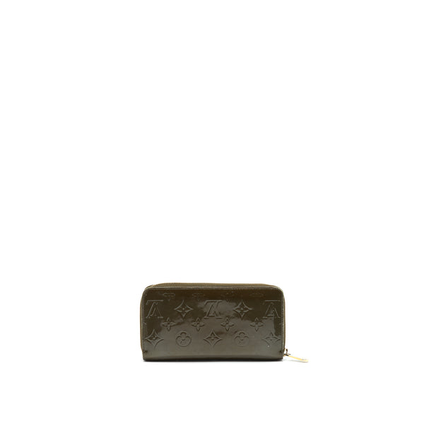 Louis Vuitton Zippy Wallet in Patent Leather Brown