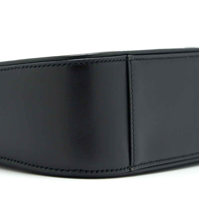 Saint Laurent/YSL Le5 A7 Hobo Bag Smooth Calfskin Black GHW