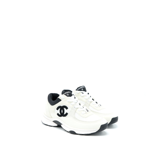 Chanel Size 38 CC Logo Sneaker Black/White