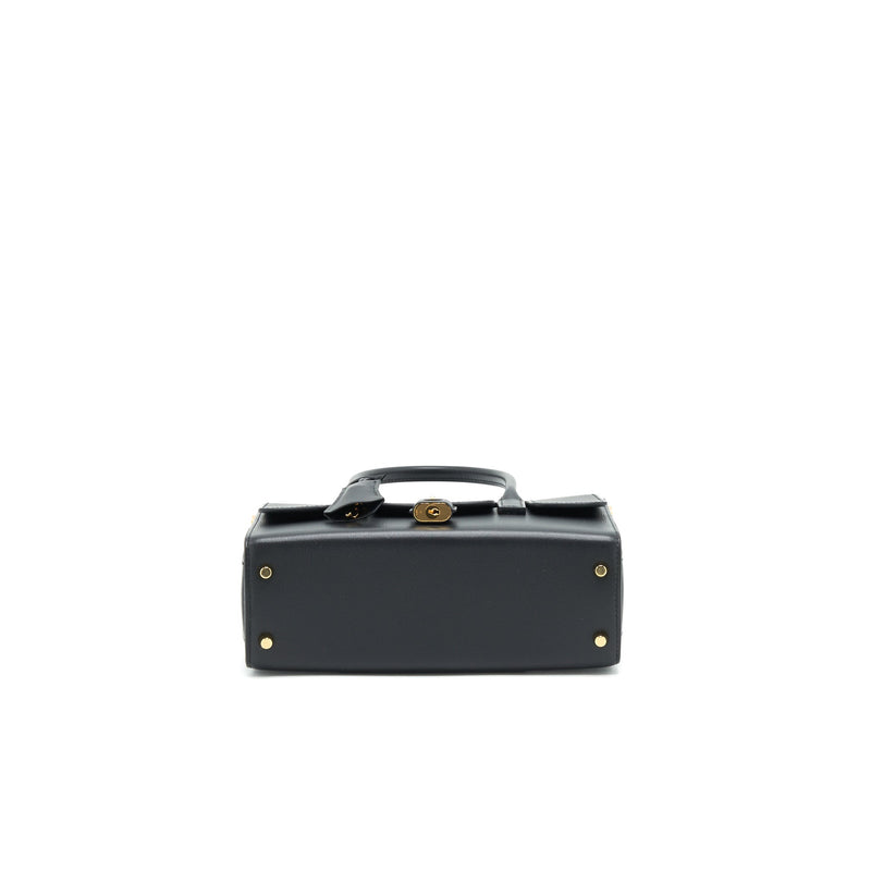 Hermes New Drag 22 Bag Black GHW stamp Z