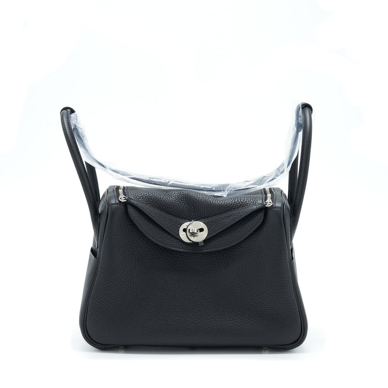 Hermes Lindy 26 Clemence Black SHW Stamp Z