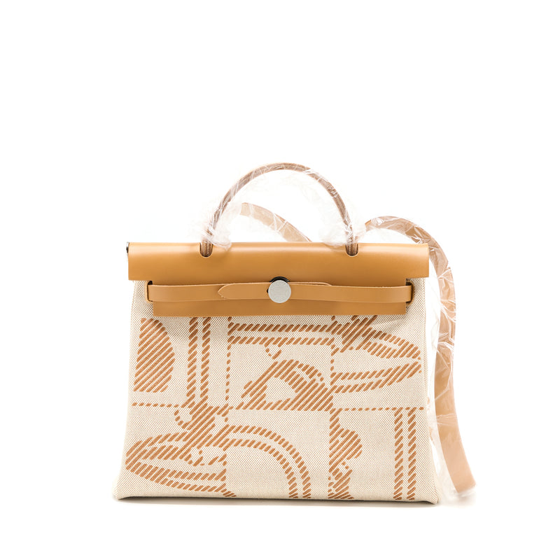 Hermes Herbag Zip 31 Toile H En Relief Brides Sable/ Ecru Beige/ Nat Sable STAMP Z