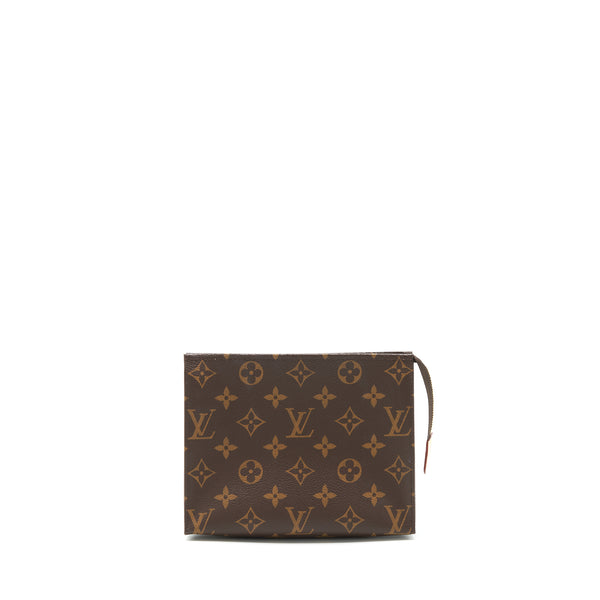 Louis Vuitton Toiletry Pochette 19 Monogram
