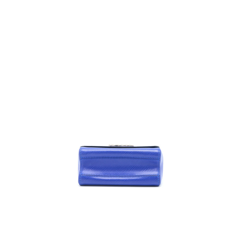 Royal blue  Louis vuitton twist bag, Bags, Clutch bag