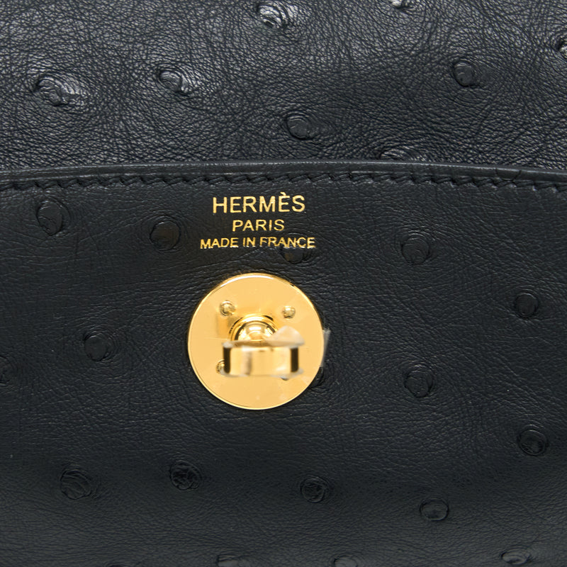 Hermes Kelly 20 black ostrich gold hardware stamp z