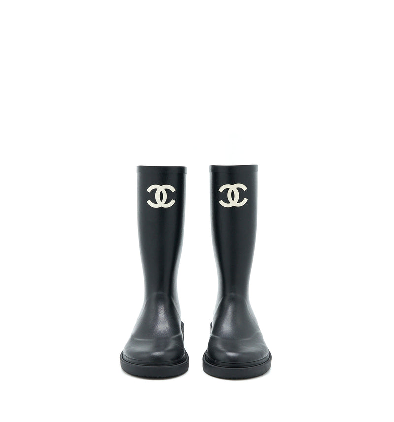 Chanel Size 39 Rubber Boost Black/White