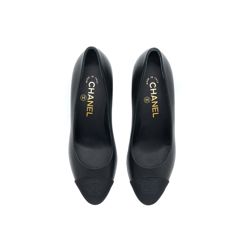 Chanel Size 36 CC Logo Heels With Pearl Black