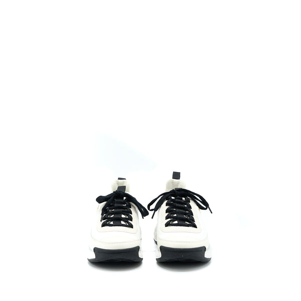 Chanel Size 41 Sport Trail Sneaker Suede/Calfskin White/Black GHW