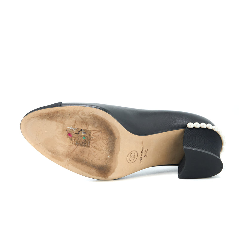 Chanel Size 36 CC Logo Heels With Pearl Black