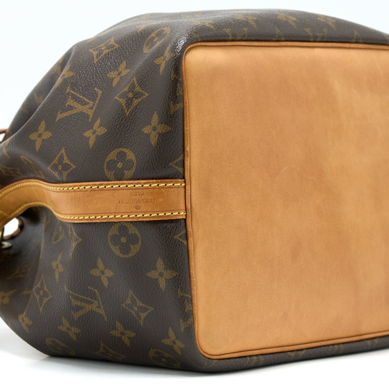 Louis Vuitton Moon Backpack Embossed Monogram Midnight in Canvas/Calfskin  with Gold-tone - JP