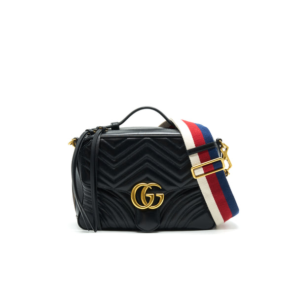 GUCCI GG MARMONT MATELASSÉ SHOULDER BAG BLACK