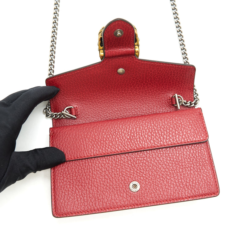 Gucci Dionysus Leather Super Mini Bag Red