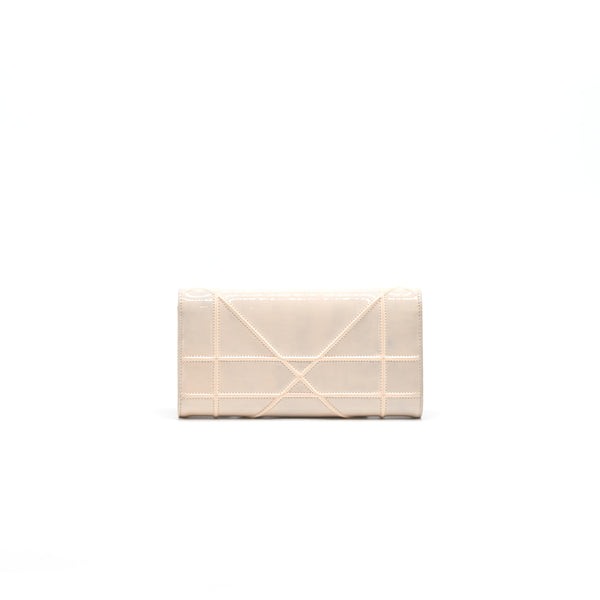 Dior diorama Wallet on Chain patent leather beige LGHW