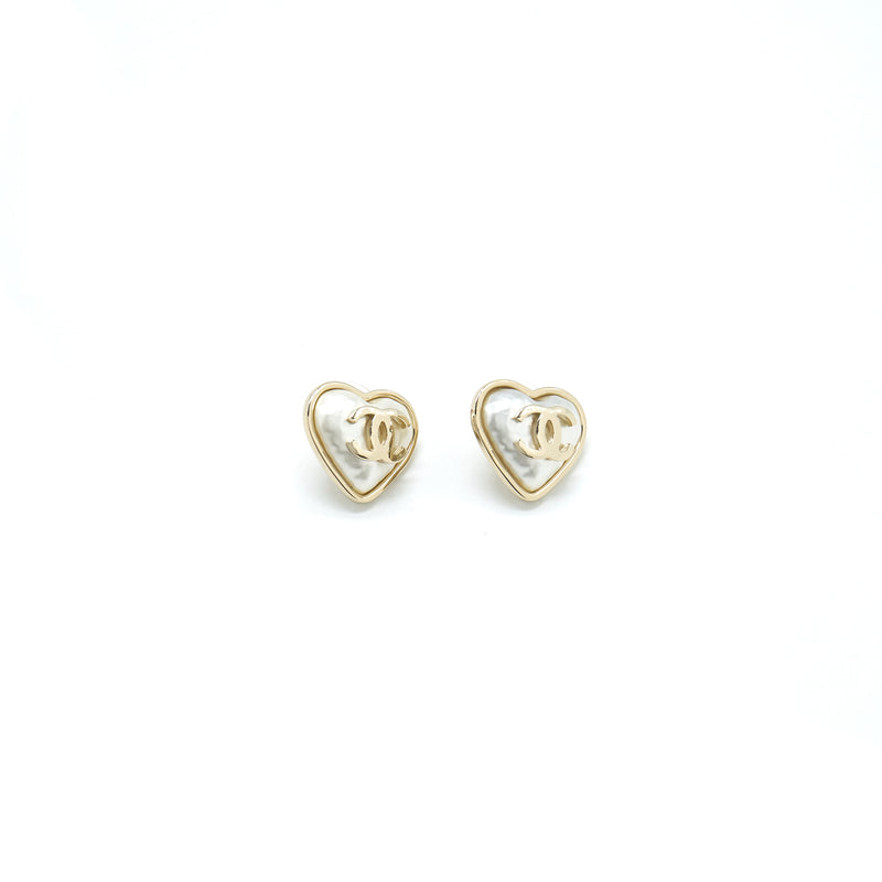 Chanel 22c giant heart earring