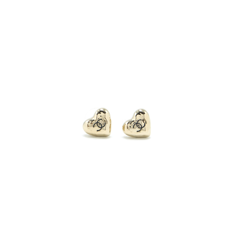 Chanel 22c light gold tone heart earring