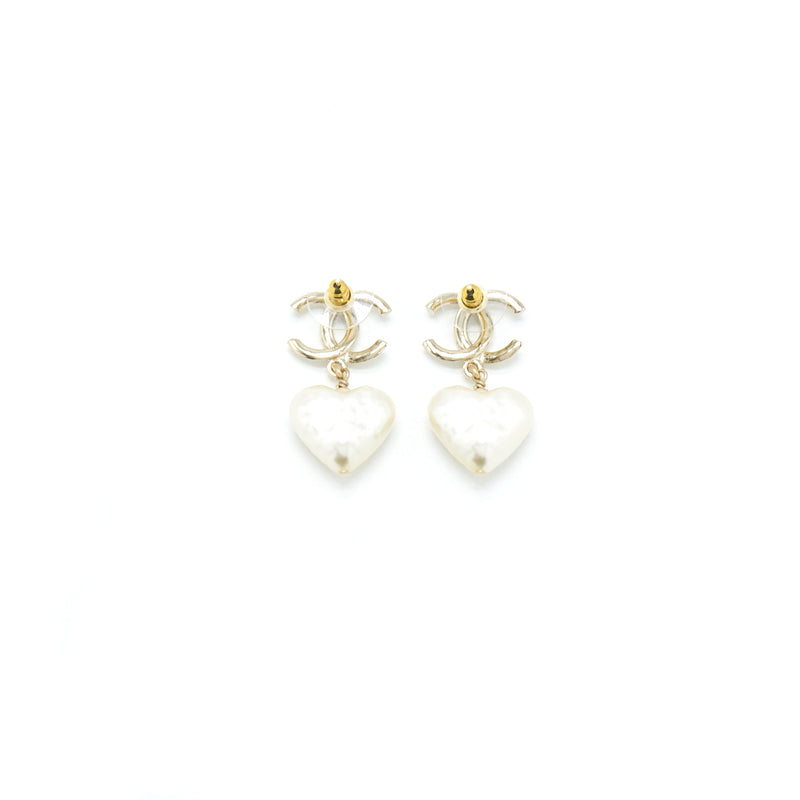 Chanel 22C CC Logo and Heart Drop earring