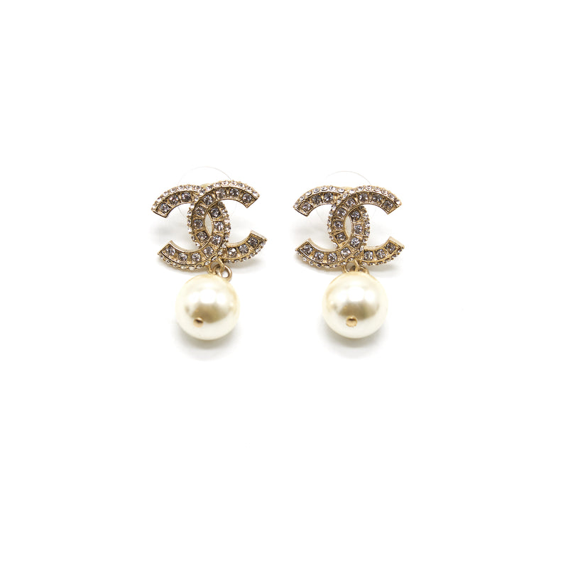 Chanel 20B CC Pearl Earings