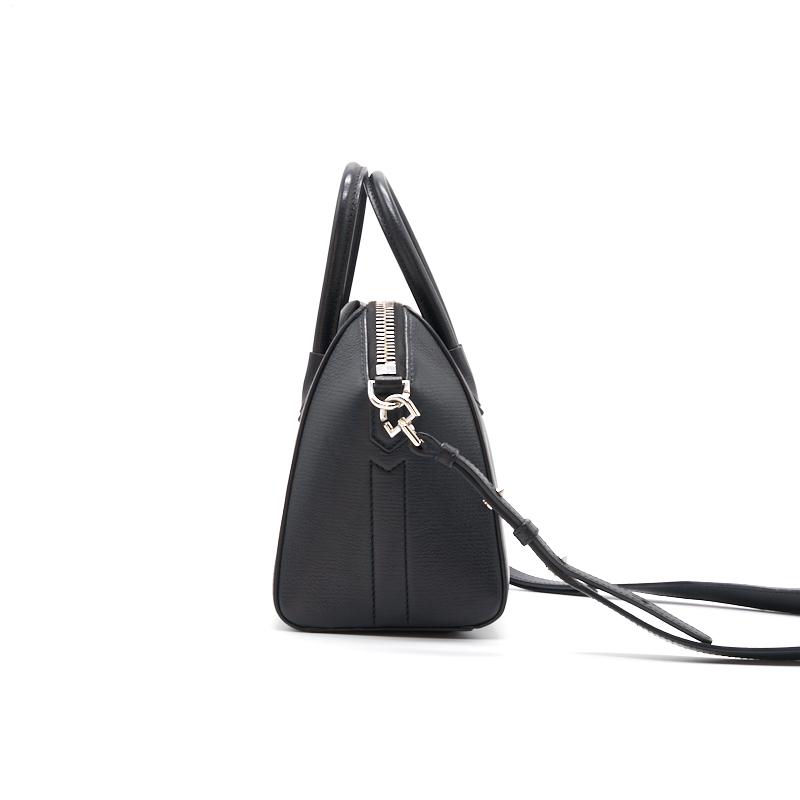 Givenchy Black Antigona Mini Bag - EMIER