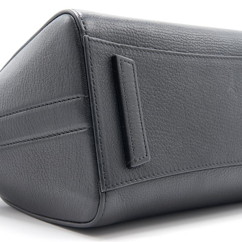 Givenchy Black Antigona Mini Bag - EMIER