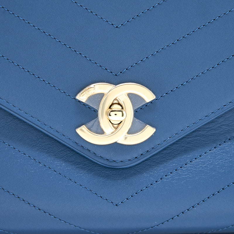 Chanel 18B Calfskin Chevron Flap Bag