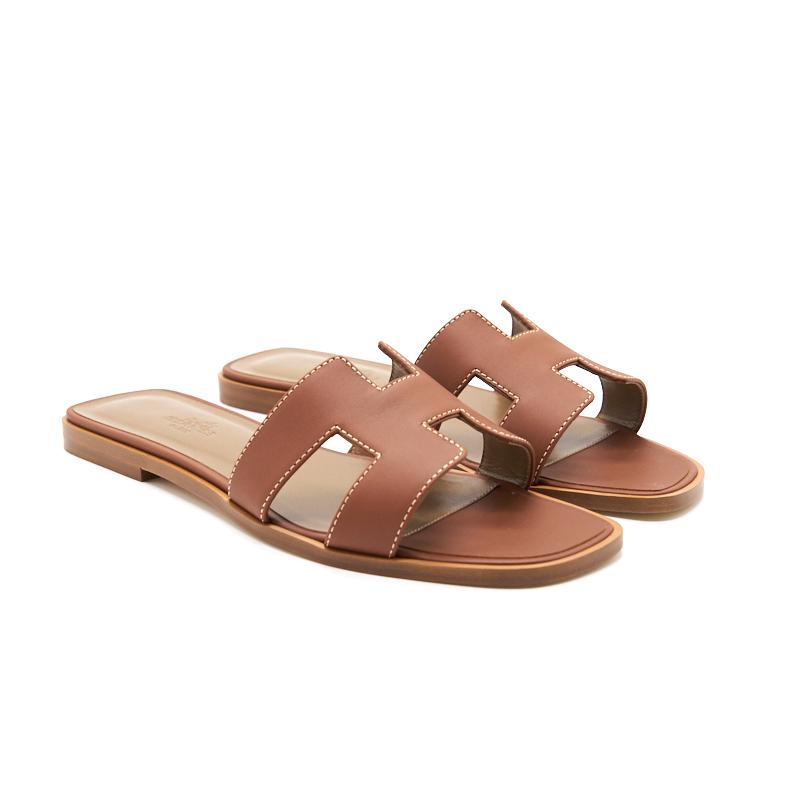 Hermes Size 38 Oran Sandal  Gold