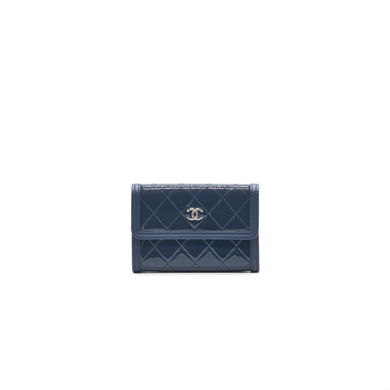 Chanel Flap Wallet Patent Leather Dark Blue Serial 20