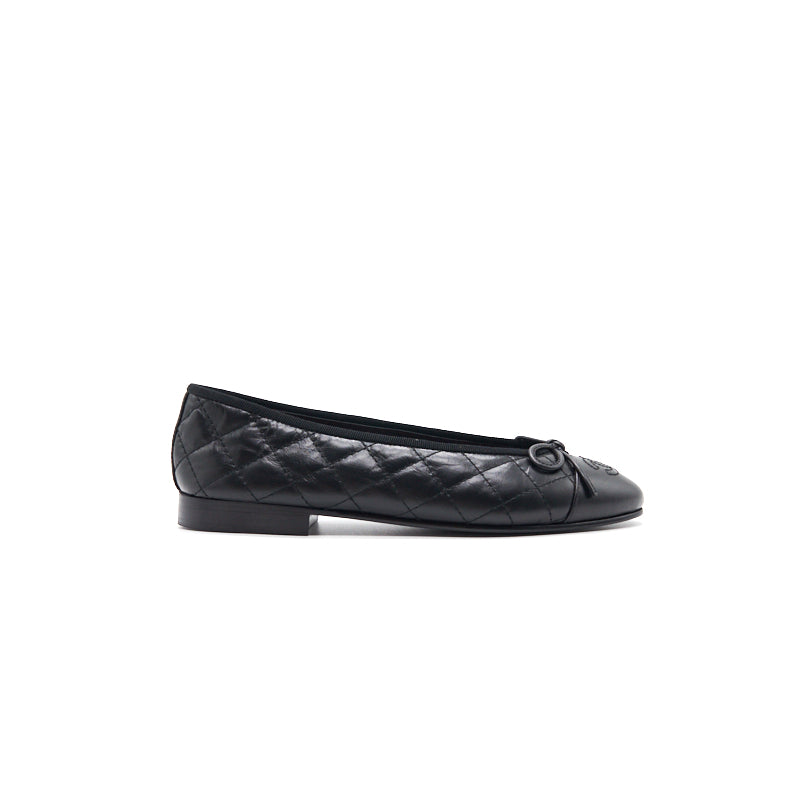 Quilted flats Black Aged Calfskin size 35C